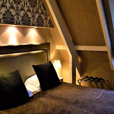 Le Manoir Du Lys, The Originals Relais Hotell Bagnoles de l'Orne Normandie Eksteriør bilde